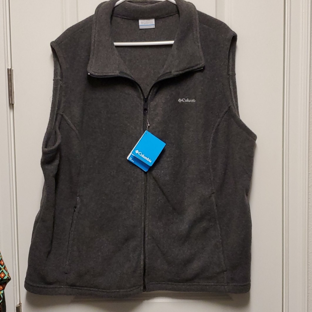 Columbia Vest - NWT